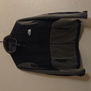 The North Face Denali Black and Gray Performance Jacket - XS